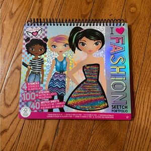 Fashion Angels Fashion Sketch Portfolio - New